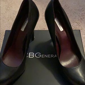 BCBGeneration Black High Heeled Pumps Sz9